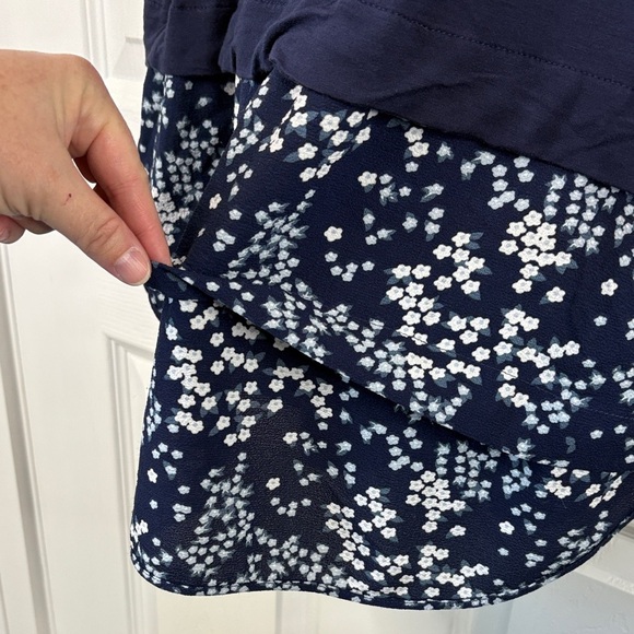 2 for 1 Bundle Michael Kors M Navy Floral Flutter Tank/NWT Ultra Pink Teal Tank - Picture 7 of 14